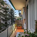 Domus Valle Aurelia - Vaticano - Metro Linea A 아파트 로마